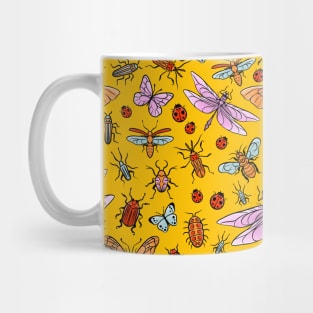 Pretty bugs, butterflies and dragonflies pattern Mug